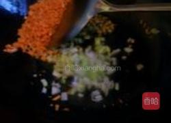 芹菜叶炒米饭的做法图解5