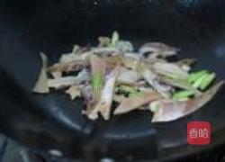 孜然墨鱼干炒青椒的做法图解7