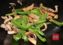 孜然墨鱼干炒青椒的做法图解10