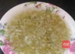 白卤瓜炒洋扁豆的做法图解3