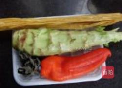 素炒莴笋的做法图解1