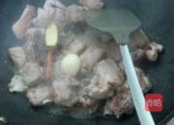 鹌鹑蛋烧排骨的做法图解5