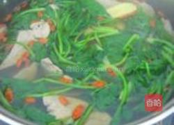 肝尖菠菜汤的做法图解5