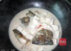 鲢鱼头炖豆腐的做法图解5