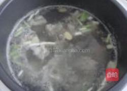 毛豆苦瓜排骨汤的做法图解5