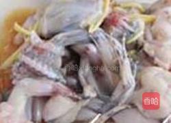 粤式古法田鸡浸凉瓜的做法图解1