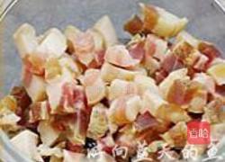 洋葱头拌咸肉菜饭的做法图解2