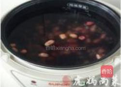 乌发养颜早餐粥的做法图解3
