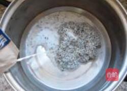 核桃黑芝麻西米露的做法图解5