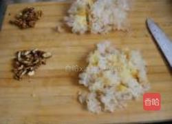 冰糖银耳核桃粥饭的做法图解2
