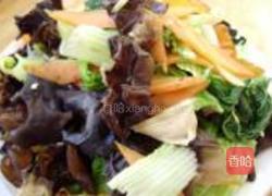 木耳烧白菜的做法图解8
