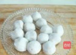 黄瓜火腿炒鱼丸的做法图解2