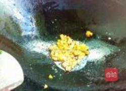 银鱼干蛋炒饭的做法图解6