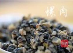 酸辣水芹炒螺肉的做法图解1