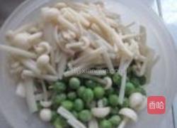 豌豆拌金针菇的做法图解5