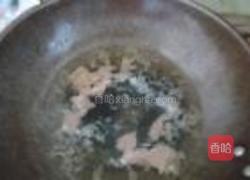 西兰花瘦肉汤的做法图解3