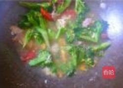 西兰花瘦肉汤的做法图解4