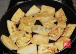 咸肉泡菜炒豆腐的做法图解10