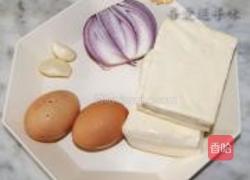 咸肉泡菜炒豆腐的做法图解1