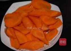 胡萝卜玉米马蹄汤的做法图解3