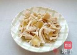 奶香鲜蘑通心粉的做法图解1