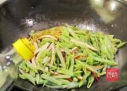 豆腐干炒扁豆的做法图解8