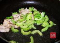 肉片炒苦瓜的做法图解8