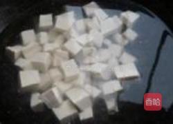 毛豆烧豆腐的做法图解2