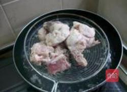 白萝卜豆腐排骨汤的做法图解3