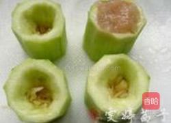 虾仁干贝鸳鸯丝瓜盅的做法图解4