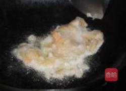 白果芹菜炒虾仁的做法图解4
