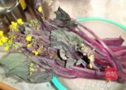 腊肉炒红菜苔的做法图解1