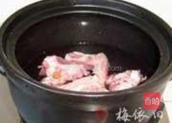 猴头菇玉米排骨汤的做法图解3
