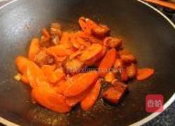 烧肉炒红萝卜的做法图解5