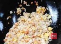 肉松耗油炒饭的做法图解6