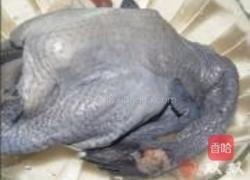 黄芪乌鸡汤的做法图解1