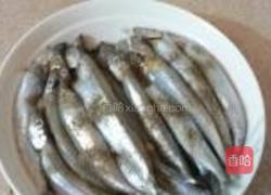 椒盐香酥多春鱼的做法图解2