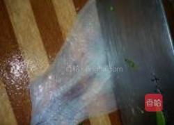 青菜炒鱿鱼干的做法图解3
