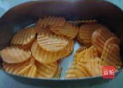 红萝卜清炒木耳的做法图解1