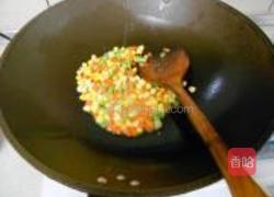 鲔鱼炒饭的做法图解4