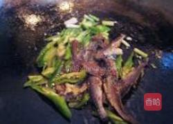 青椒鱼干的做法图解5