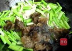 芹菜炒肉丝的做法图解7