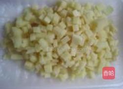 土豆鱼丸炒饭的做法图解3