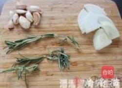 迷迭香黑椒炒杂菌的做法图解4