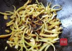 圆葱鸡肉炸酱面的做法图解5
