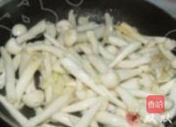 海鲜菇丸子汤的做法图解6