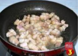红烧肉焖笋的做法图解3