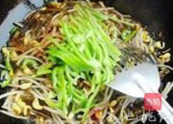 黄豆芽炒粉条的做法图解10
