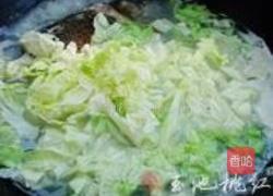 鲫鱼白菜汤的做法图解5
