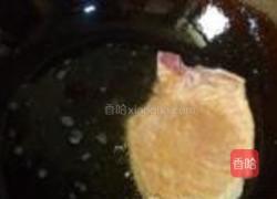 酱香椒盐猪排面的做法图解7